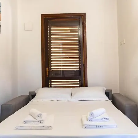 La Bella *